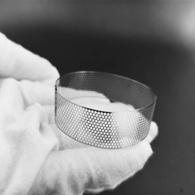 عکس سنگ شکن شیمیایی میش میکرو سوراخ شده با مواد سفارشی